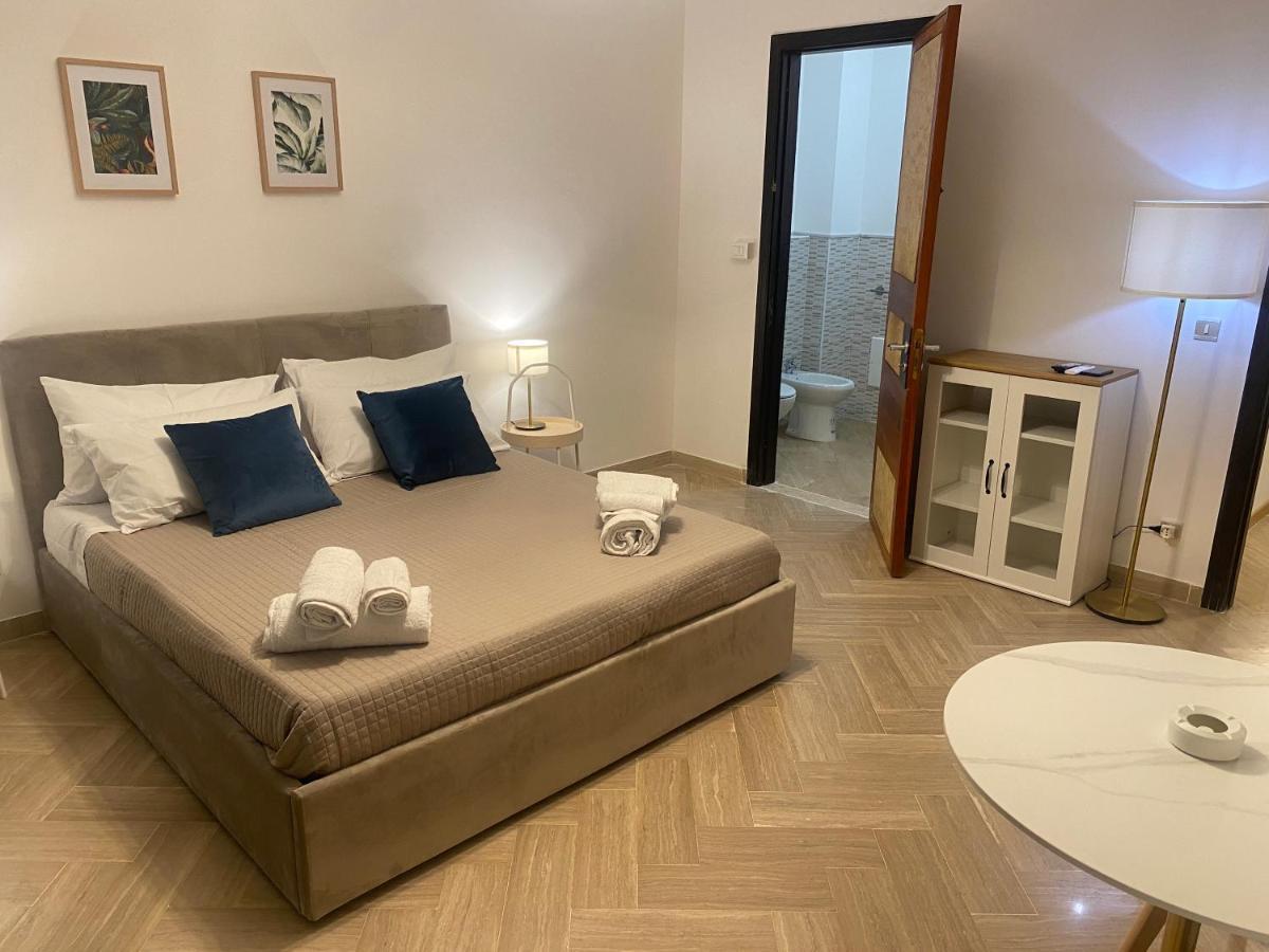 La Dimora Dei Teatri, Luxury Rooms ปาแลร์โม ภายนอก รูปภาพ